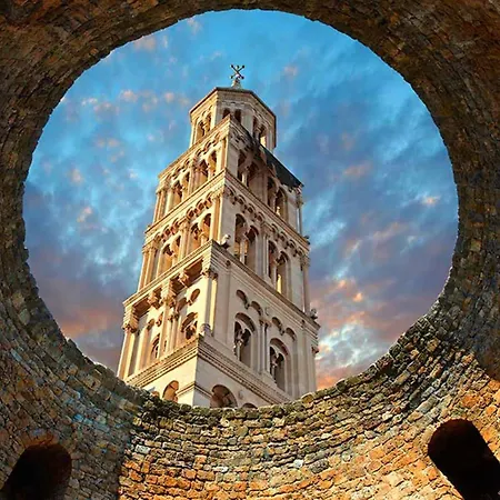 Апартаменты Traditional Dalmatian 3 Min Walk To