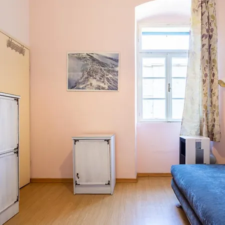 Traditional Dalmatian 3 Min Walk To Apartman *