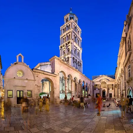 Traditional Dalmatian 3 Min Walk To * Split