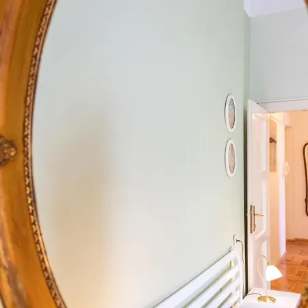 Daire Traditional Dalmatian 3 Min Walk To *